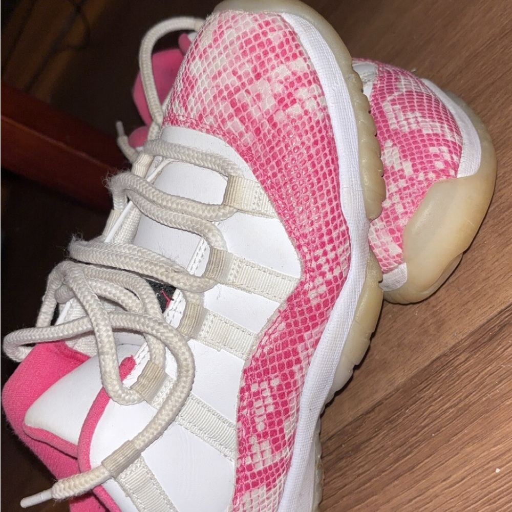 jordan retro 11